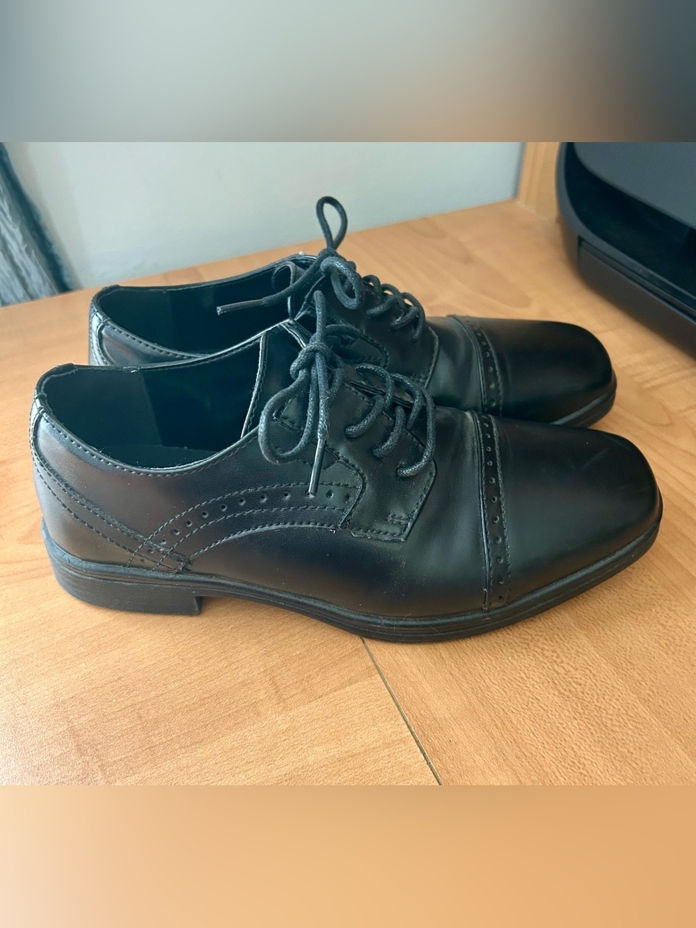 Stafford Black Leather Cap-Toe Oxford Dress Shoes memory foam boys sz 4 Dane jr